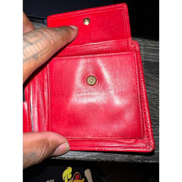 Louis Vuitton Wallet - Picture 3 of 11